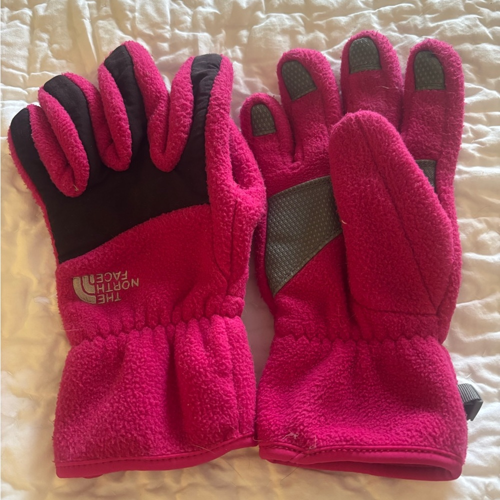 The North Face Bright Pink Fleece Gloves